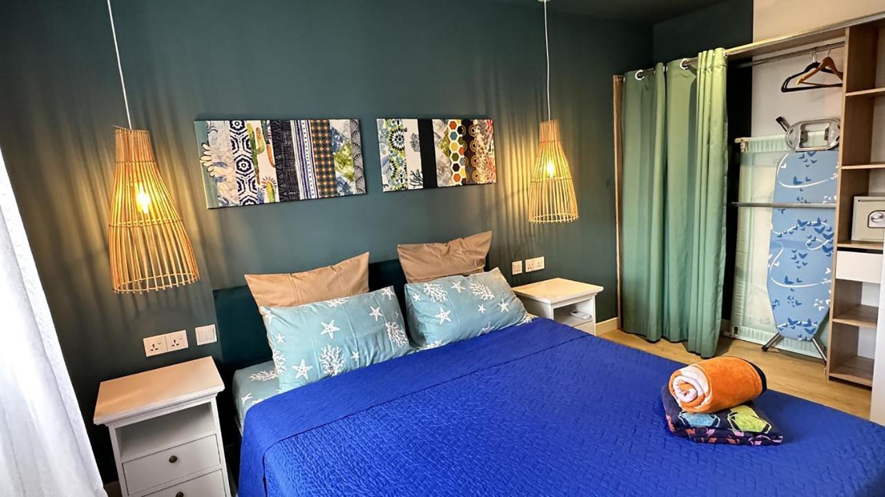 Les Cerisiers - Beach Apartment With Pool, Few Steps To The Beach Flic en Flac Luaran gambar